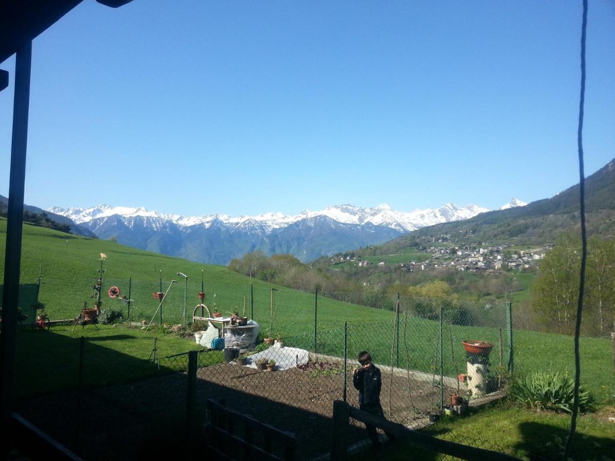 Casa Indipendente Val D'Ayas - Challand Saint Anselme Esterno foto