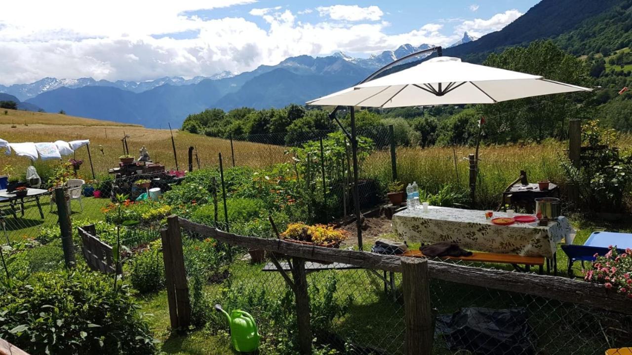 Casa Indipendente Val D'Ayas - Challand Saint Anselme Esterno foto