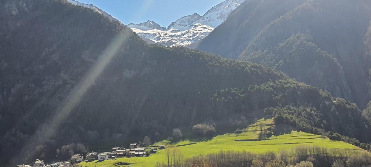 Casa Indipendente Val D'Ayas - Challand Saint Anselme Esterno foto